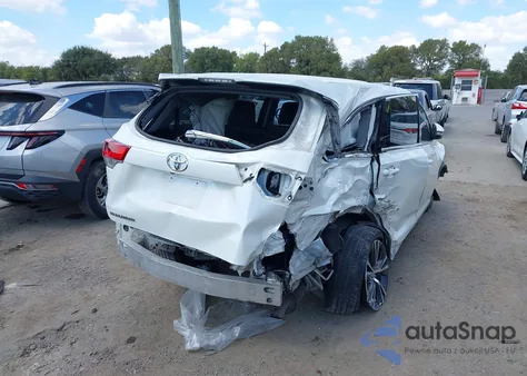 2019 Toyota Highlander Le z USA, uszkodzony, nr VIN 5TDZARFH9KS045511